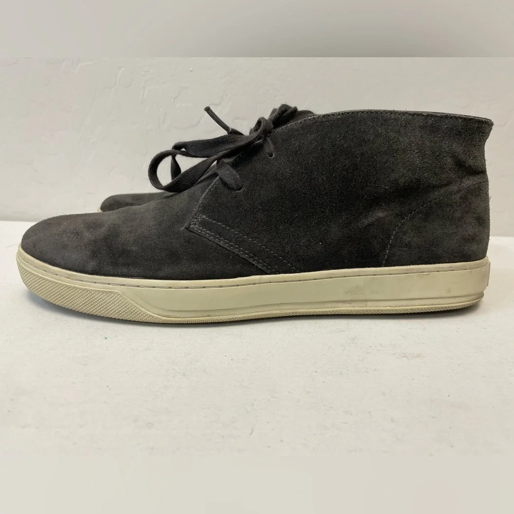 VINCE. Lace Up Suede Chukka Boots in Gray Size 10 M‎ $350